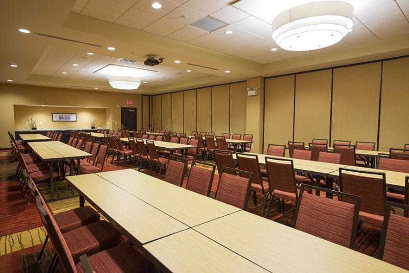 Courtyard By Marriott Cincinnati Midtown/Rookwood Eksteriør billede