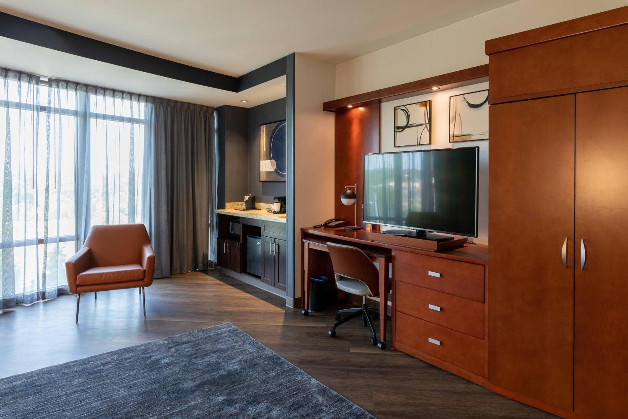 Courtyard By Marriott Cincinnati Midtown/Rookwood Eksteriør billede