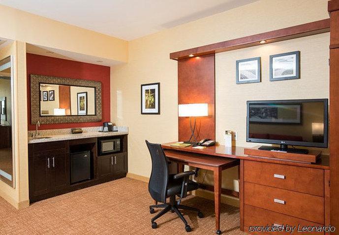 Courtyard By Marriott Cincinnati Midtown/Rookwood Eksteriør billede