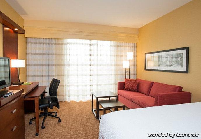 Courtyard By Marriott Cincinnati Midtown/Rookwood Eksteriør billede