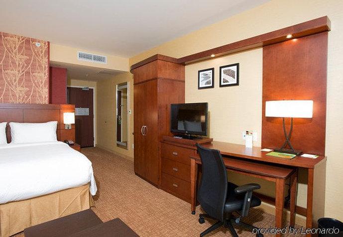 Courtyard By Marriott Cincinnati Midtown/Rookwood Eksteriør billede